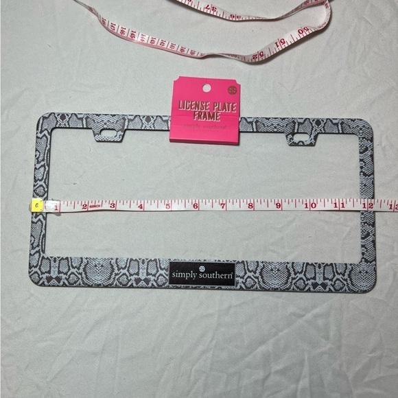 Simply Southern Car Bundle - License Plate Frame & Steering Wheel Cover - NWT - Picture 4 of 6